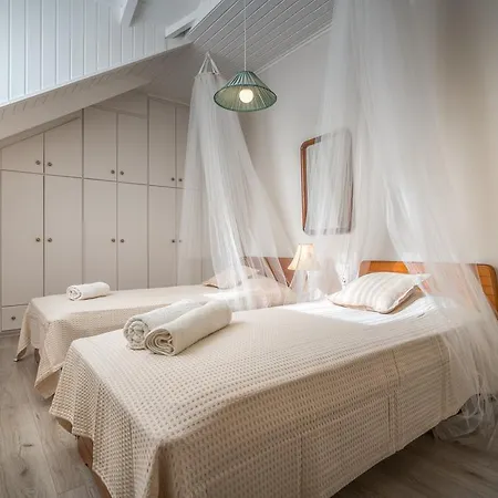 Villa Averto Luxury Mansion *