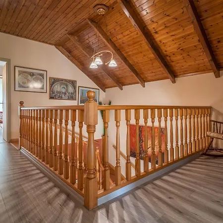 Villa Averto Luxury Mansion